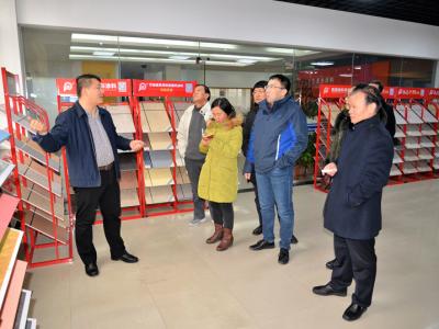 深入探访 互信更进一步：重汽地产考察团莅临JN体育工业园