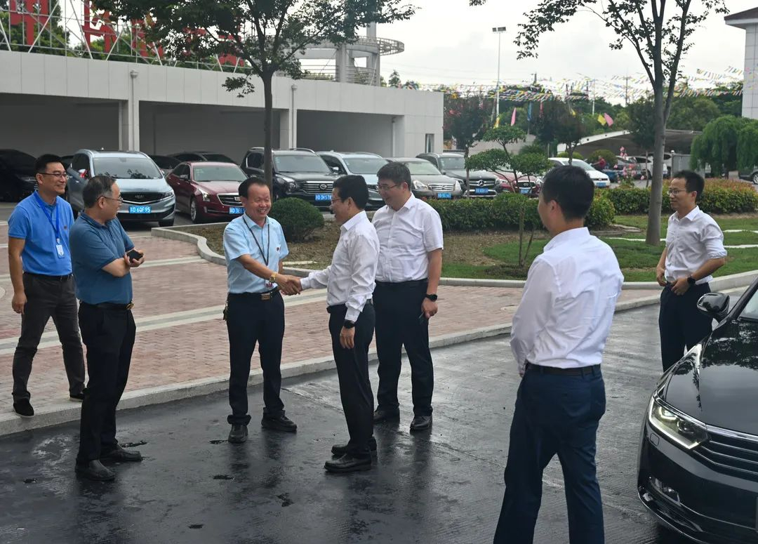 武进区区长陈志良一行莅临JN体育集团参观指导！